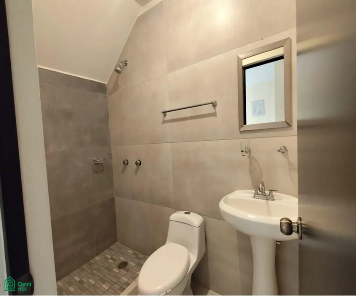 Casa En Venta,Residencial Alta California,Circuito Azahar 99, Tlajomulco de Zuniga, Jalisco 45650, 3 Habitaciones,2 Baños,Circuito Azahar,2,MX261081606