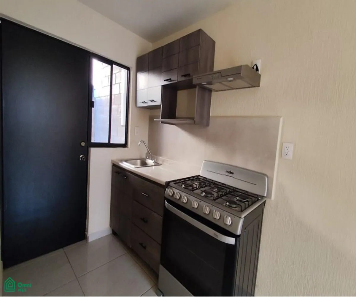 Casa En Venta,Residencial Alta California,Circuito Azahar 99, Tlajomulco de Zuniga, Jalisco 45650, 3 Habitaciones,2 Baños,Circuito Azahar,2,MX261081606