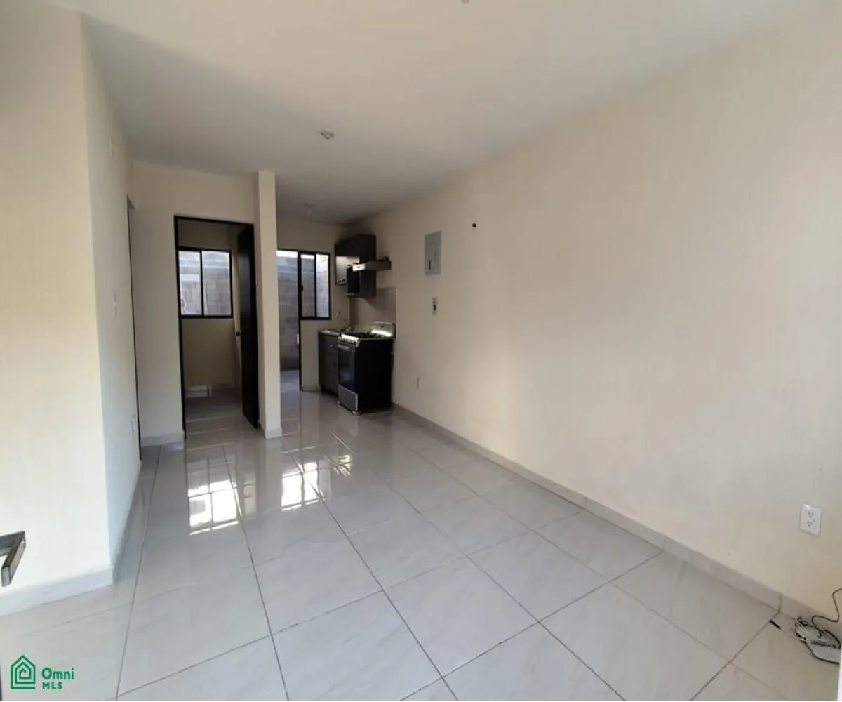 Casa En Venta,Residencial Alta California,Circuito Azahar 99, Tlajomulco de Zuniga, Jalisco 45650, 3 Habitaciones,2 Baños,Circuito Azahar,2,MX261081606