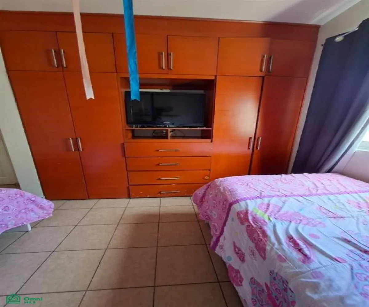 Casa En Venta,Villa California,Viñeros 21, Tlajomulco de Zuniga, Jalisco 45603, 3 Habitaciones,2 Baños,Viñeros,2,MX261081944