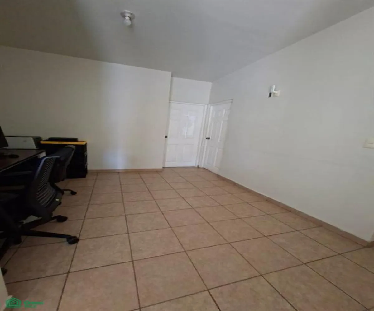 Casa En Venta,Villa California,Viñeros 21, Tlajomulco de Zuniga, Jalisco 45603, 3 Habitaciones,2 Baños,Viñeros,2,MX261081944