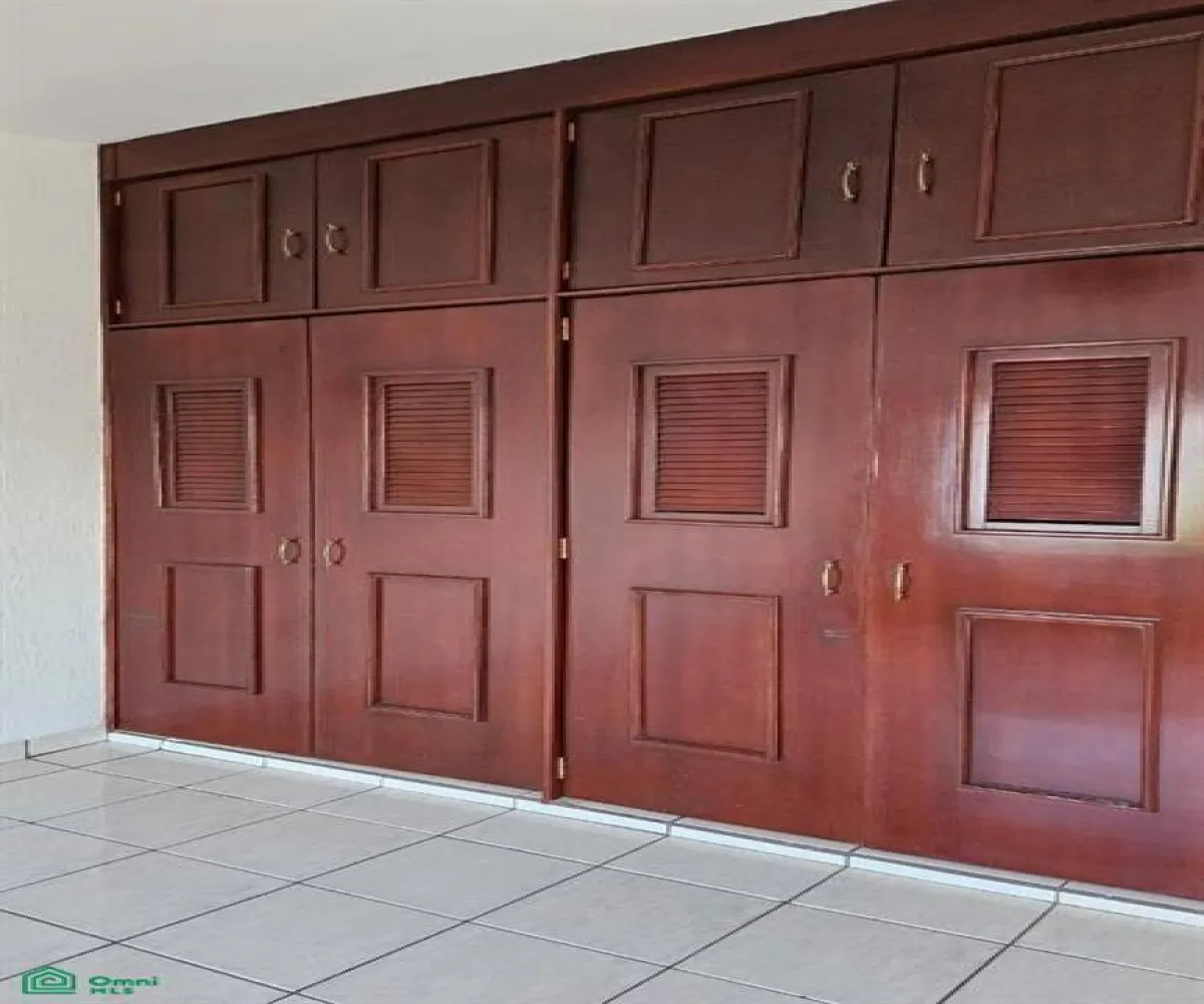 Casa En Renta,Parque de La Castellana,Av. Central (Coto Andalucía) 1081 Int. 8, Zapopan, Jalisco 45117, 4 Habitaciones,3 Baños,Av. Central (Coto Andalucía),2,MX261082615