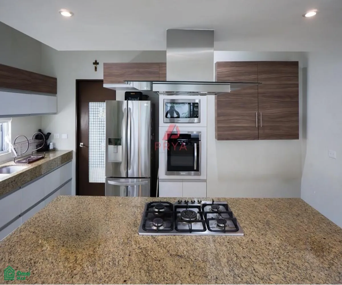 Casa En Venta,Fraccionamiento Valle Imperial,Jardines del Palacio Real S/N, Zapopan, Jalisco 45134, 3 Habitaciones,3 Baños,Jardines del Palacio Real,MX261083826