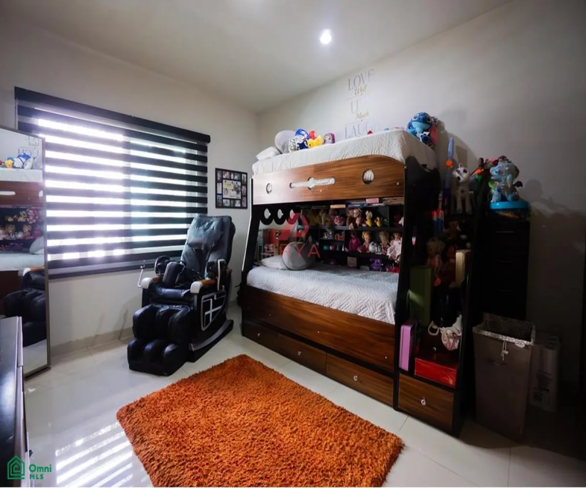 Casa En Venta,Fraccionamiento Valle Imperial,Jardines del Palacio Real S/N, Zapopan, Jalisco 45134, 3 Habitaciones,3 Baños,Jardines del Palacio Real,MX261083826