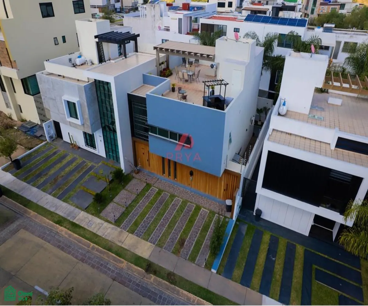 Casa En Venta,Fraccionamiento Valle Imperial,Jardines del Palacio Real S/N, Zapopan, Jalisco 45134, 3 Habitaciones,3 Baños,Jardines del Palacio Real,MX261083826