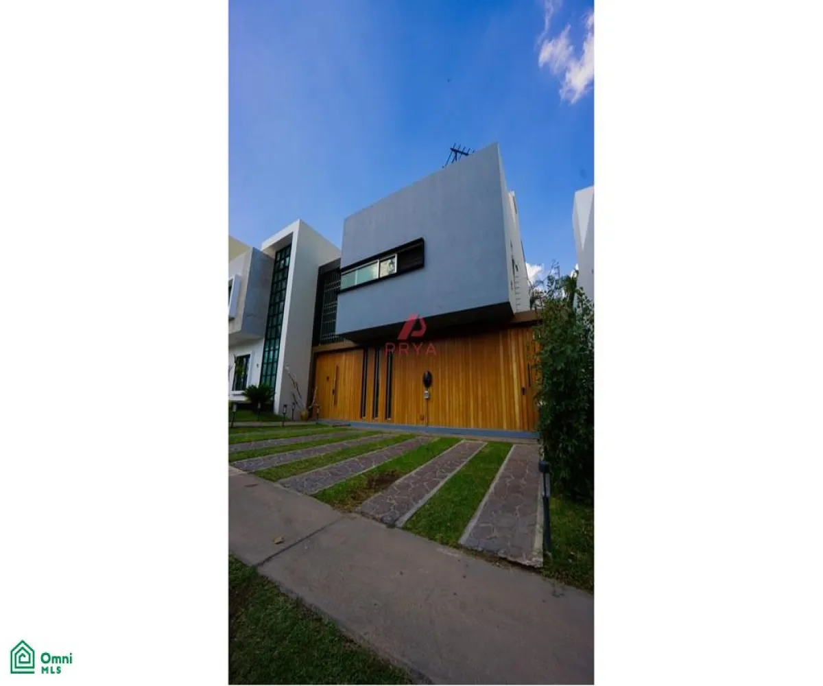 Casa En Venta,Fraccionamiento Valle Imperial,Jardines del Palacio Real S/N, Zapopan, Jalisco 45134, 3 Habitaciones,3 Baños,Jardines del Palacio Real,MX261083826