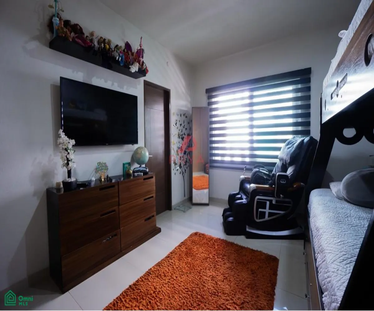 Casa En Venta,Fraccionamiento Valle Imperial,Jardines del Palacio Real S/N, Zapopan, Jalisco 45134, 3 Habitaciones,3 Baños,Jardines del Palacio Real,MX261083826