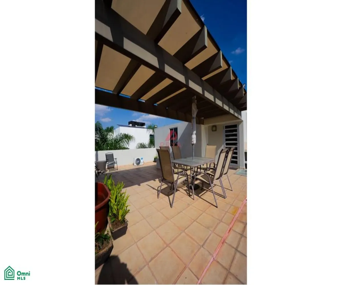 Casa En Venta,Fraccionamiento Valle Imperial,Jardines del Palacio Real S/N, Zapopan, Jalisco 45134, 3 Habitaciones,3 Baños,Jardines del Palacio Real,MX261083826