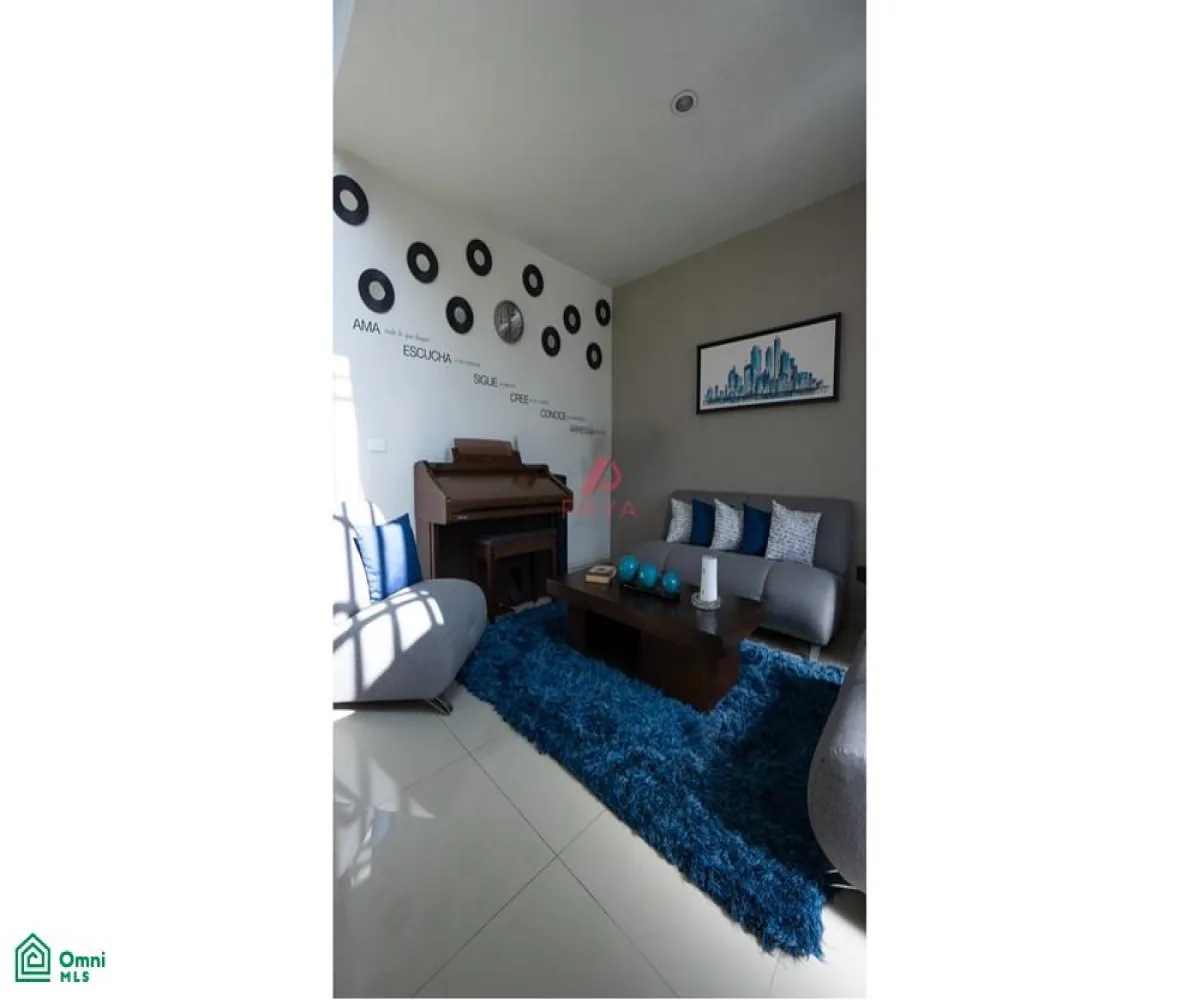 Casa En Venta,Fraccionamiento Valle Imperial,Jardines del Palacio Real S/N, Zapopan, Jalisco 45134, 3 Habitaciones,3 Baños,Jardines del Palacio Real,MX261083826