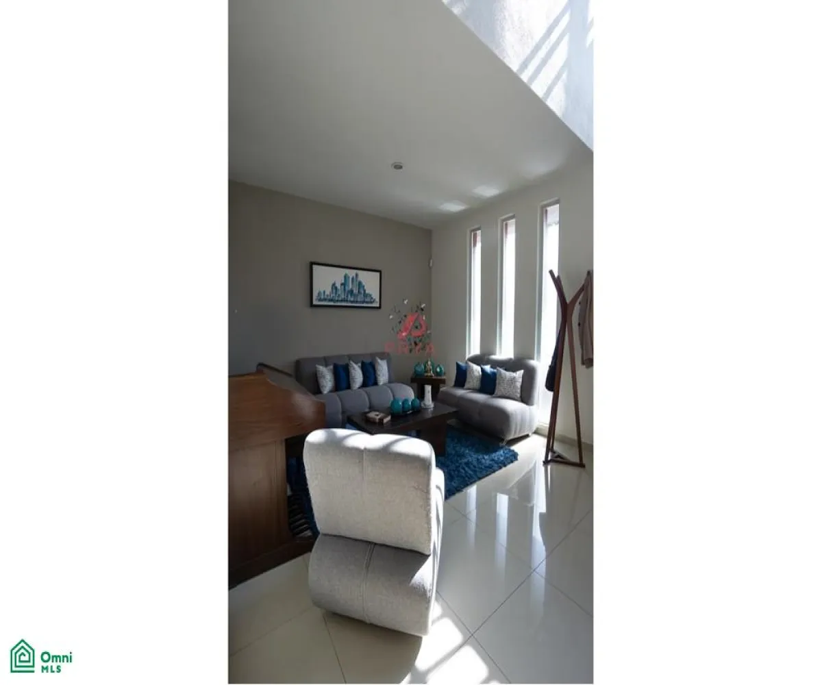 Casa En Venta,Fraccionamiento Valle Imperial,Jardines del Palacio Real S/N, Zapopan, Jalisco 45134, 3 Habitaciones,3 Baños,Jardines del Palacio Real,MX261083826