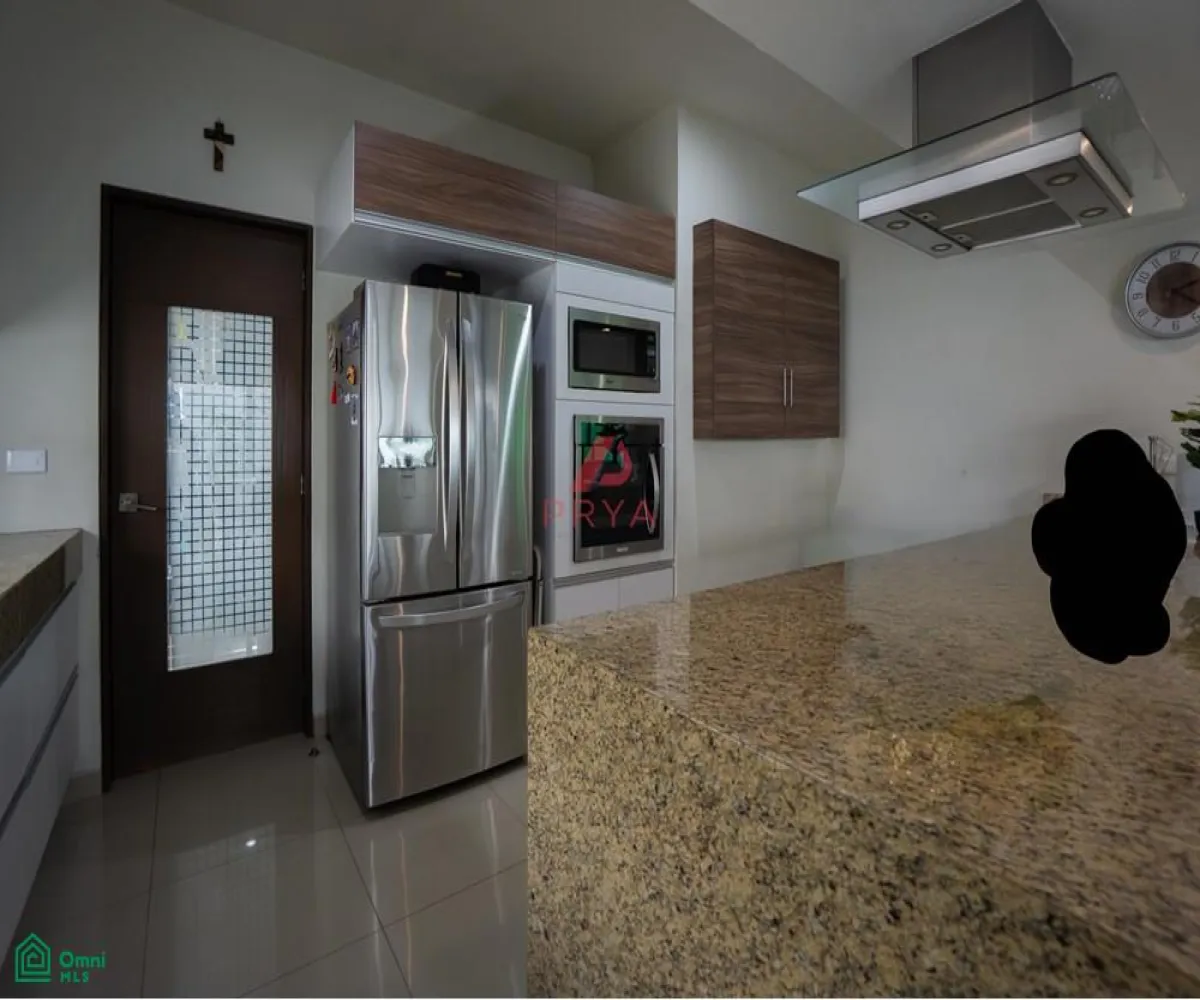 Casa En Venta,Fraccionamiento Valle Imperial,Jardines del Palacio Real S/N, Zapopan, Jalisco 45134, 3 Habitaciones,3 Baños,Jardines del Palacio Real,MX261083826