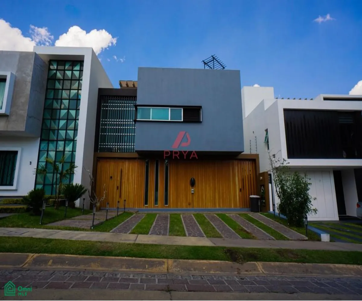 Casa En Venta,Fraccionamiento Valle Imperial,Jardines del Palacio Real S/N, Zapopan, Jalisco 45134, 3 Habitaciones,3 Baños,Jardines del Palacio Real,MX261083826