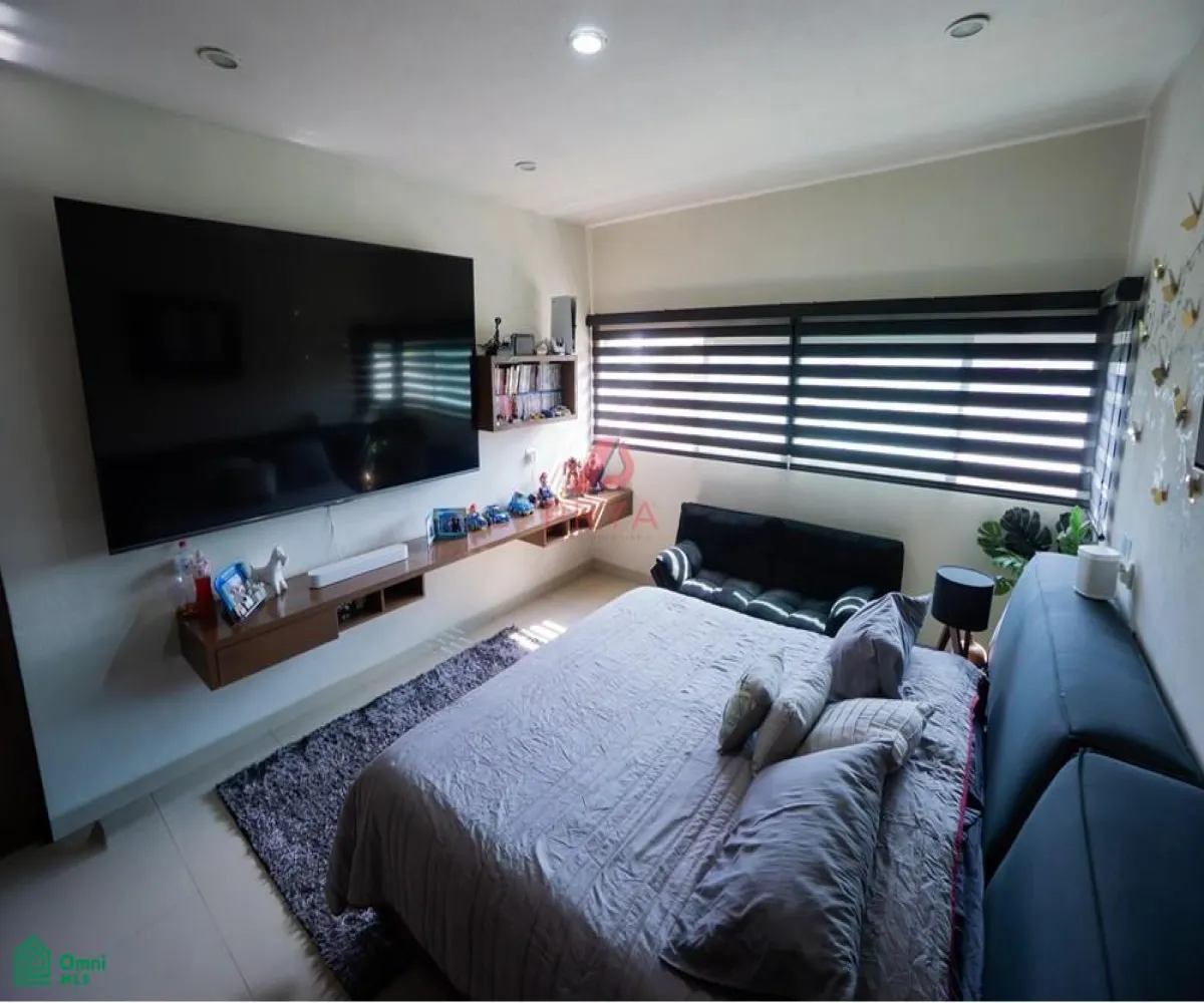 Casa En Venta,Fraccionamiento Valle Imperial,Jardines del Palacio Real S/N, Zapopan, Jalisco 45134, 3 Habitaciones,3 Baños,Jardines del Palacio Real,MX261083826