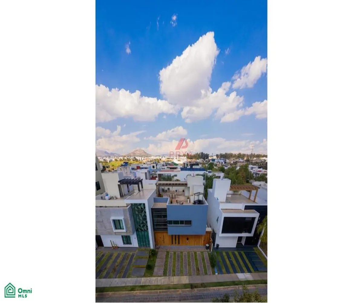 Casa En Venta,Fraccionamiento Valle Imperial,Jardines del Palacio Real S/N, Zapopan, Jalisco 45134, 3 Habitaciones,3 Baños,Jardines del Palacio Real,MX261083826