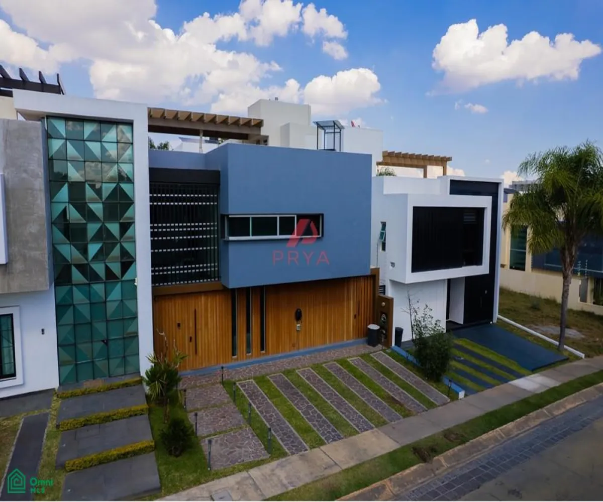Casa En Venta,Fraccionamiento Valle Imperial,Jardines del Palacio Real S/N, Zapopan, Jalisco 45134, 3 Habitaciones,3 Baños,Jardines del Palacio Real,MX261083826