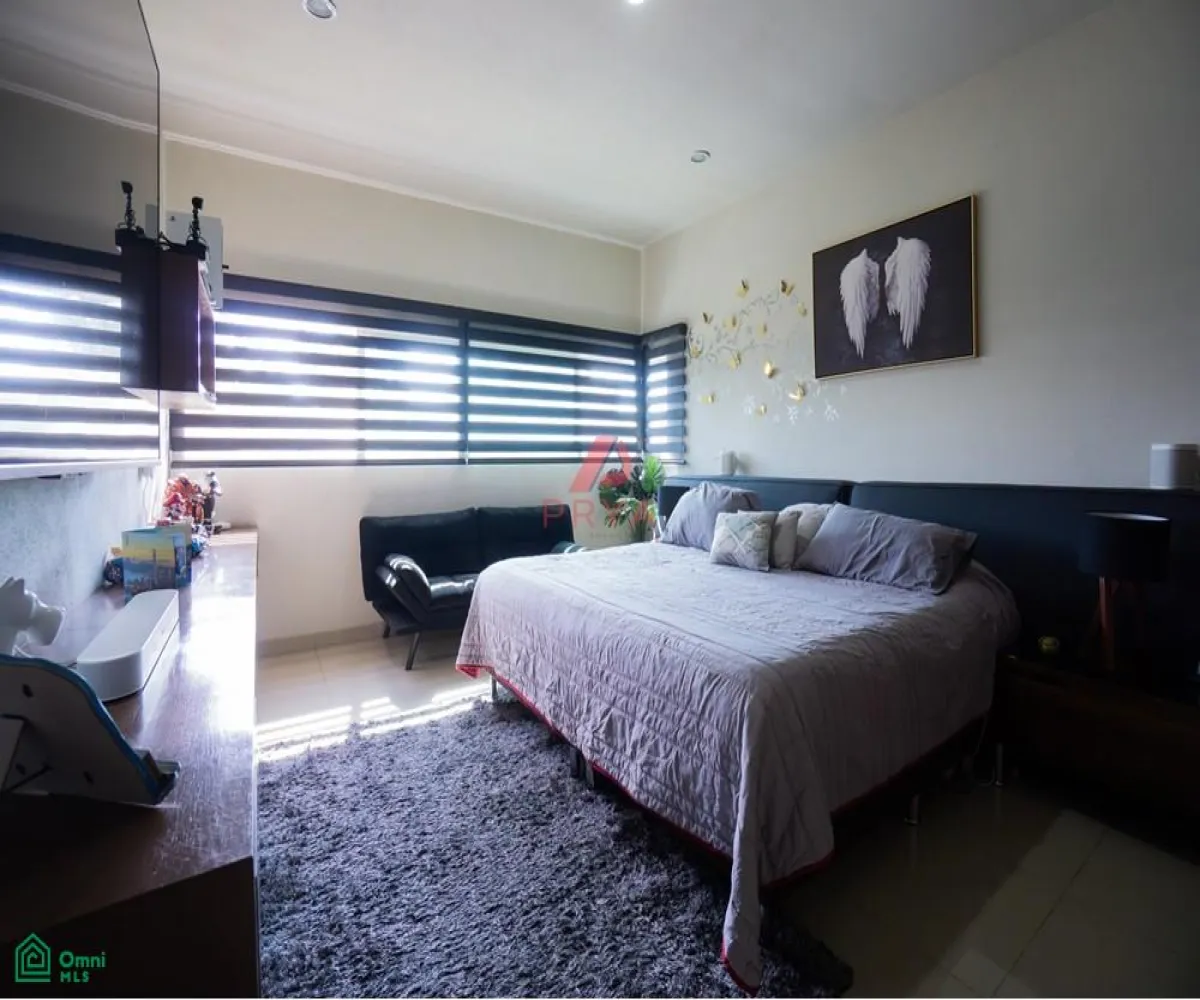 Casa En Venta,Fraccionamiento Valle Imperial,Jardines del Palacio Real S/N, Zapopan, Jalisco 45134, 3 Habitaciones,3 Baños,Jardines del Palacio Real,MX261083826