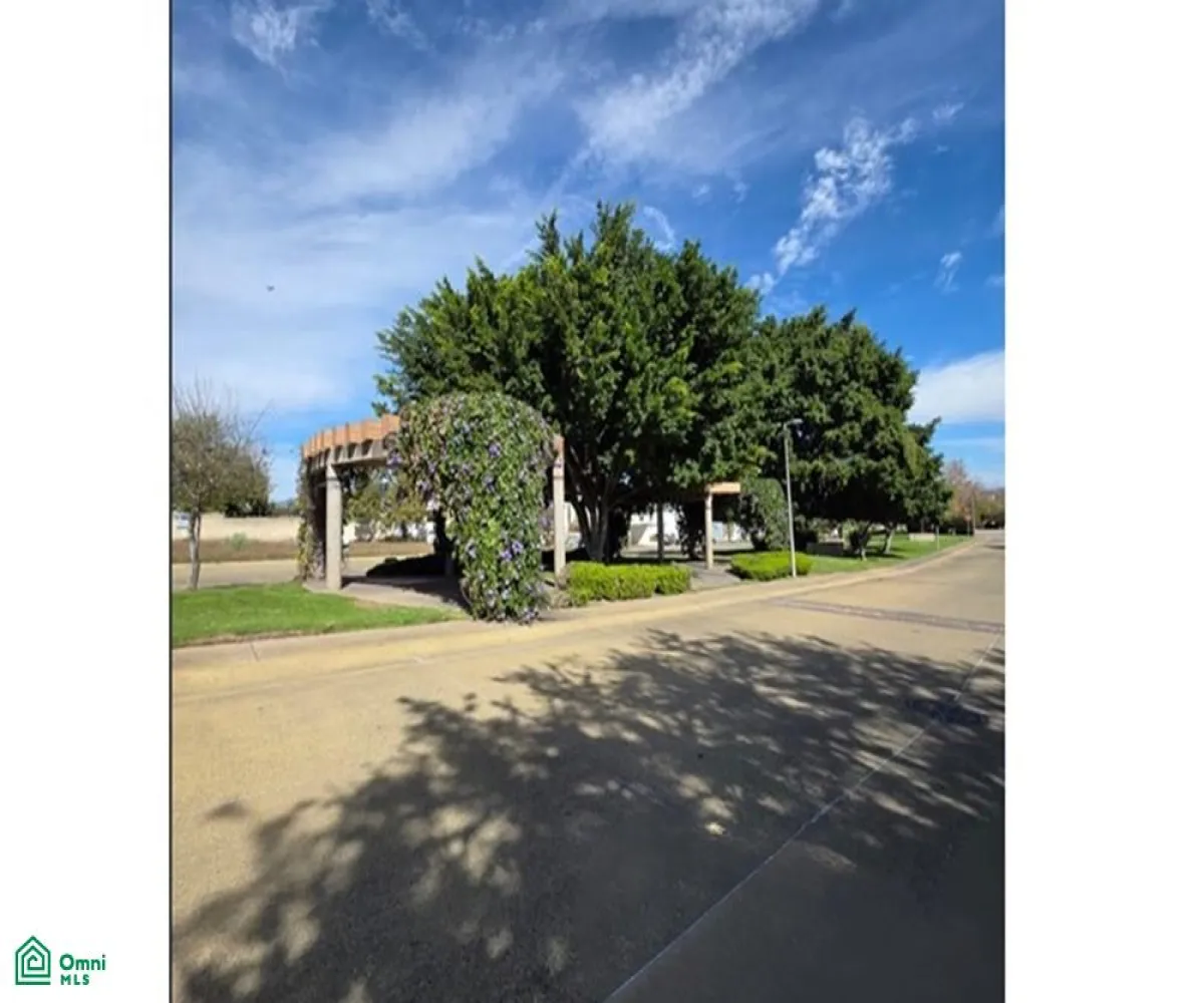 Terreno En Venta,Fraccionamiento Valle Imperial,VALLE DEL IMPERIO BRITANICO 96, Zapopan, Jalisco 45134,VALLE DEL IMPERIO BRITANICO,MX261084454