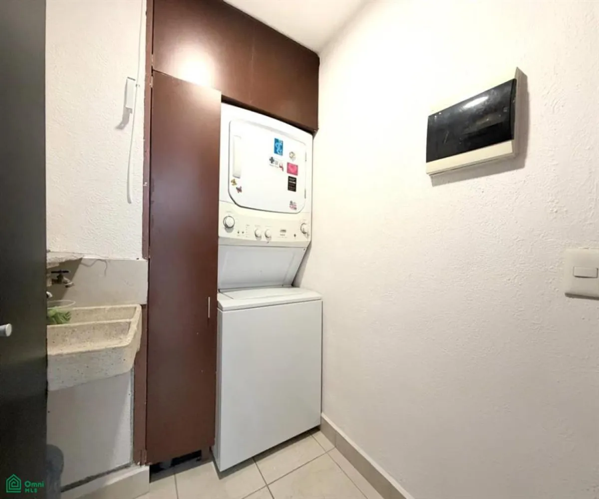Departamento En Venta,Aramara,Ma Montessori 485 int 402, Puerto Vallarta, Jalisco 48314, 3 Habitaciones,2 Baños,Ma Montessori,3,MX261086201