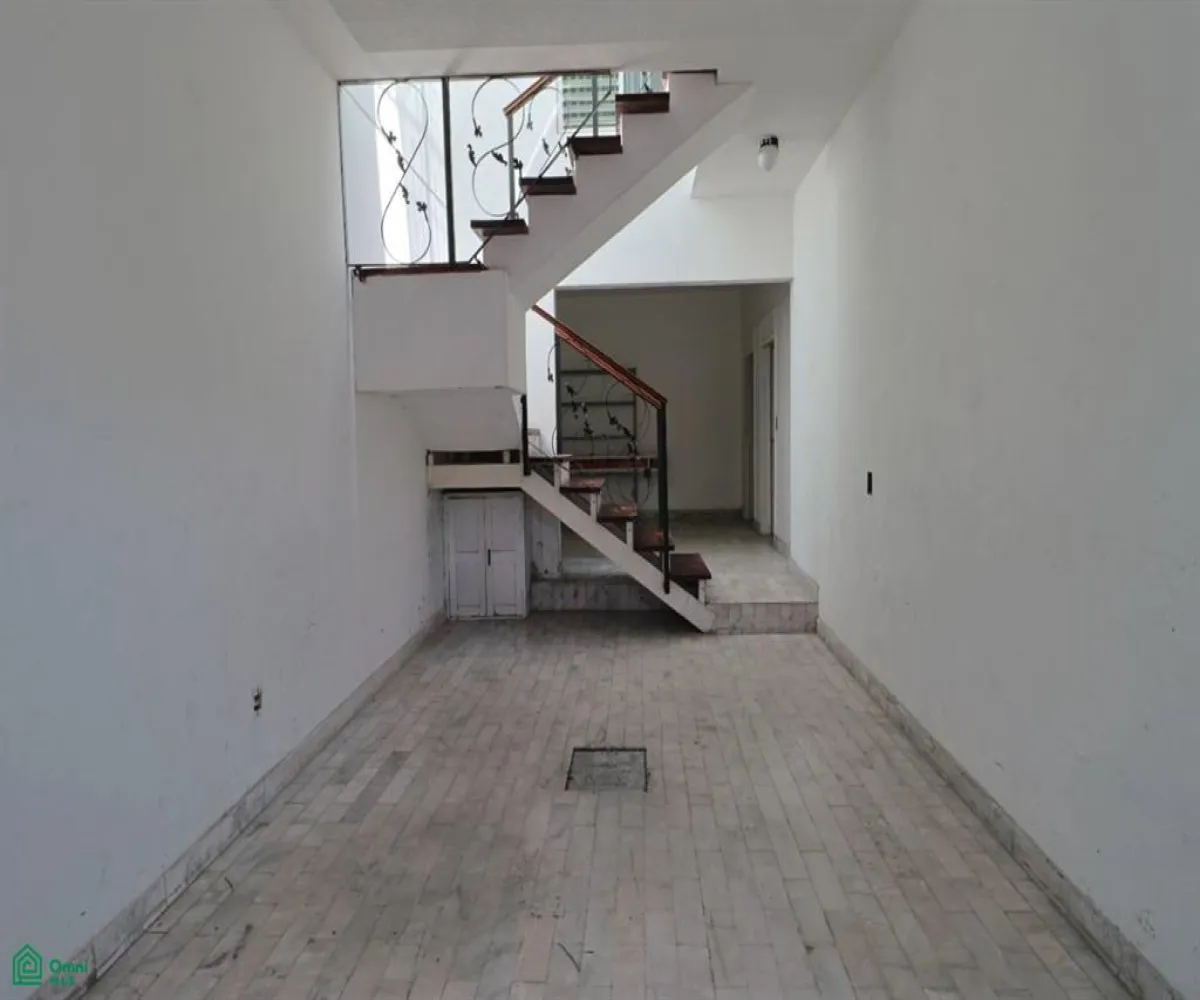 Casa En Venta,Italia Providencia,Diagonal Isabel Prieto 770, Guadalajara, Jalisco 44648, 5 Habitaciones,2 Baños,Diagonal Isabel Prieto,2,MX261086229