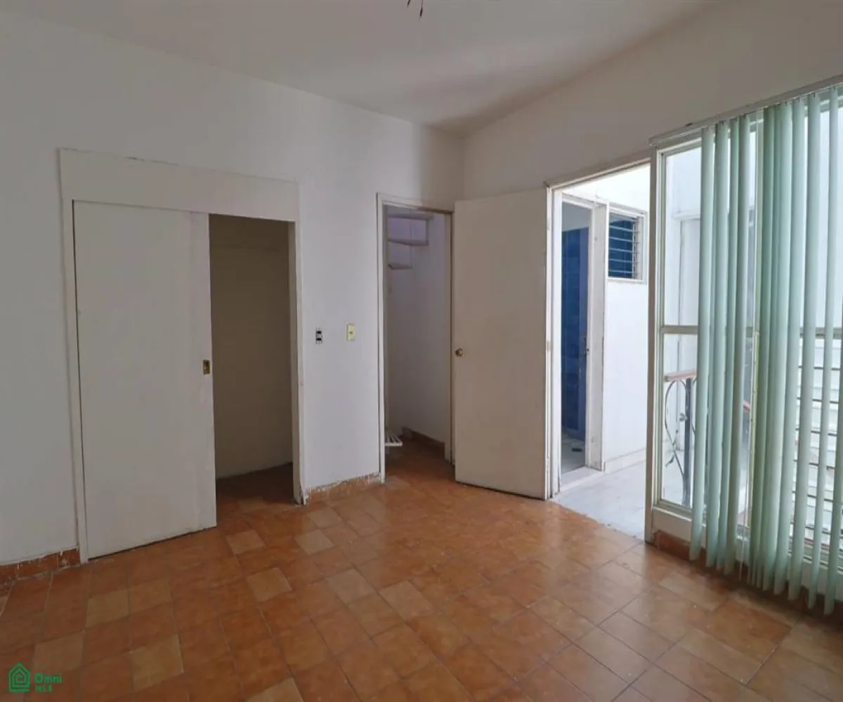 Casa En Venta,Italia Providencia,Diagonal Isabel Prieto 770, Guadalajara, Jalisco 44648, 5 Habitaciones,2 Baños,Diagonal Isabel Prieto,2,MX261086229