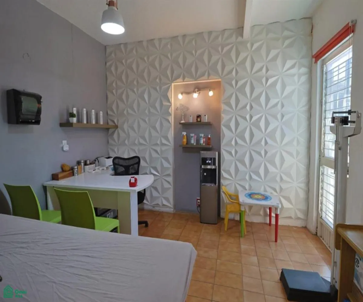 Casa En Venta,Italia Providencia,Diagonal Isabel Prieto 770, Guadalajara, Jalisco 44648, 5 Habitaciones,2 Baños,Diagonal Isabel Prieto,2,MX261086229