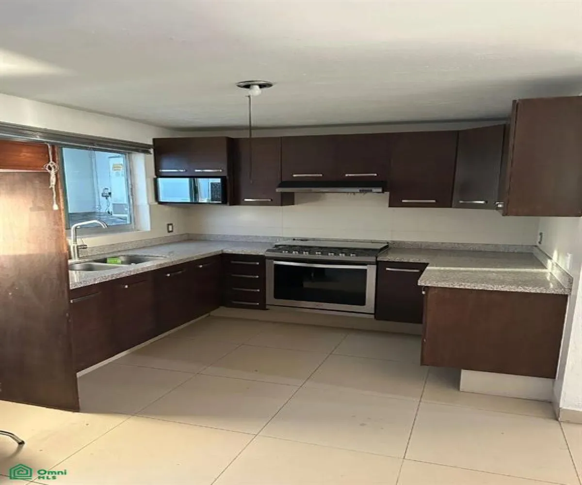 Casa En Renta,El Colli Urbano 1a. Sección,Av. Volcán del Colli 1110 B, Zapopan, Jalisco 45070, 3 Habitaciones,2 Baños,Av. Volcán del Colli,2,MX261086232