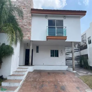 Casa En Renta,Bosques Santa Anita,San Álvaro (Coto Arbolada 1). 245 Int. C 27, Tlajomulco de Zuniga, Jalisco 45645, 4 Habitaciones,4 Baños,San Álvaro (Coto Arbolada 1).,2,MX261086363