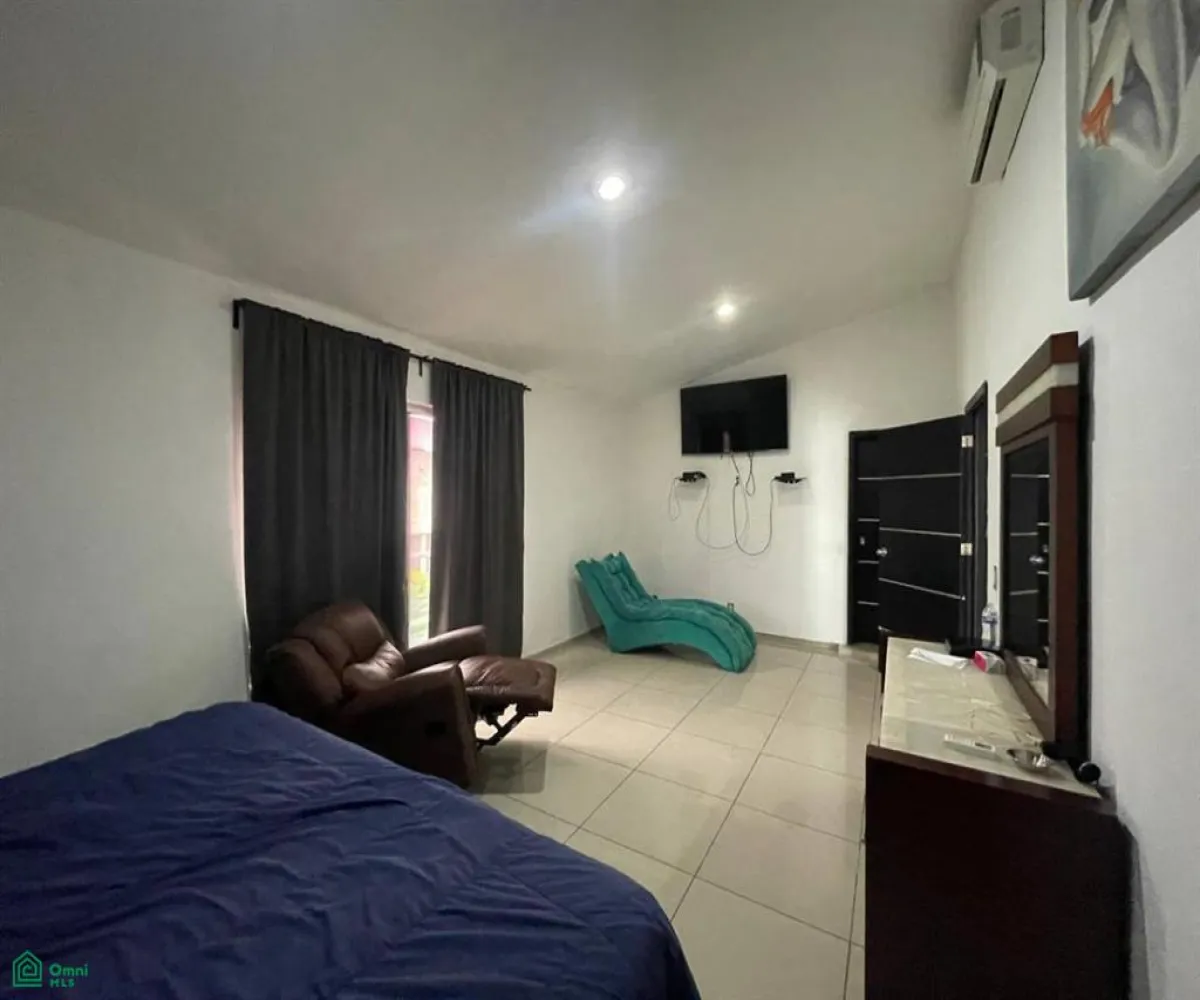 Casa En Renta,Bosques Santa Anita,San Álvaro (Coto Arbolada 1). 245 Int. C 27, Tlajomulco de Zuniga, Jalisco 45645, 4 Habitaciones,4 Baños,San Álvaro (Coto Arbolada 1).,2,MX261086363