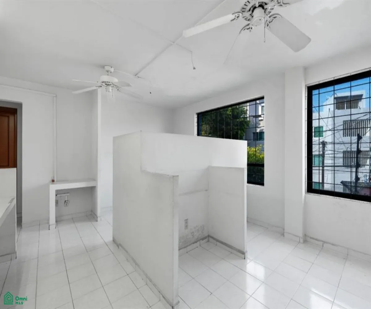 Local En Renta,Americana,Robles gil 262, Guadalajara, Jalisco 44160,Robles gil,2,MX261086694