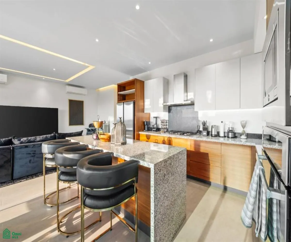 Departamento En Venta,Marina Vallarta,Gansos 115 115, Puerto Vallarta, Jalisco 48354, 3 Habitaciones,3 Baños,Gansos 115,MX261087131