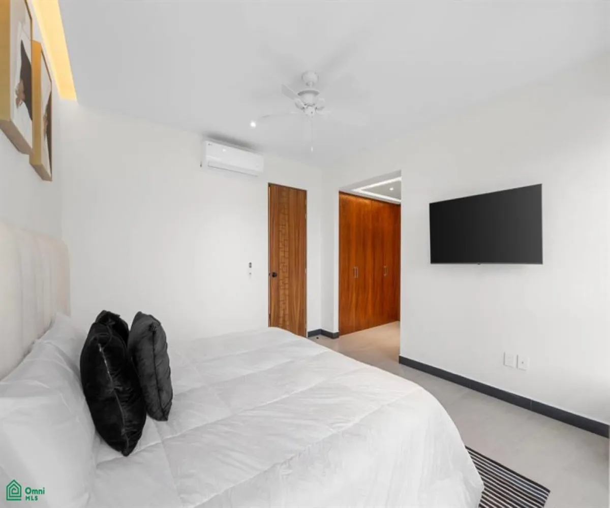 Departamento En Venta,Marina Vallarta,Gansos 115 115, Puerto Vallarta, Jalisco 48354, 3 Habitaciones,3 Baños,Gansos 115,MX261087131