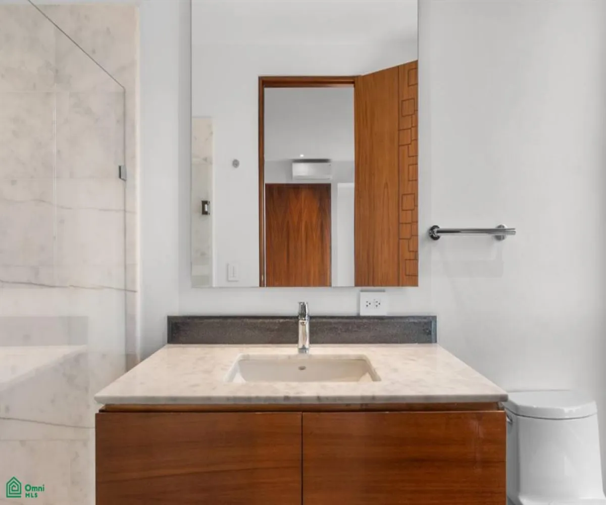 Departamento En Venta,Marina Vallarta,Gansos 115 115, Puerto Vallarta, Jalisco 48354, 3 Habitaciones,3 Baños,Gansos 115,MX261087131