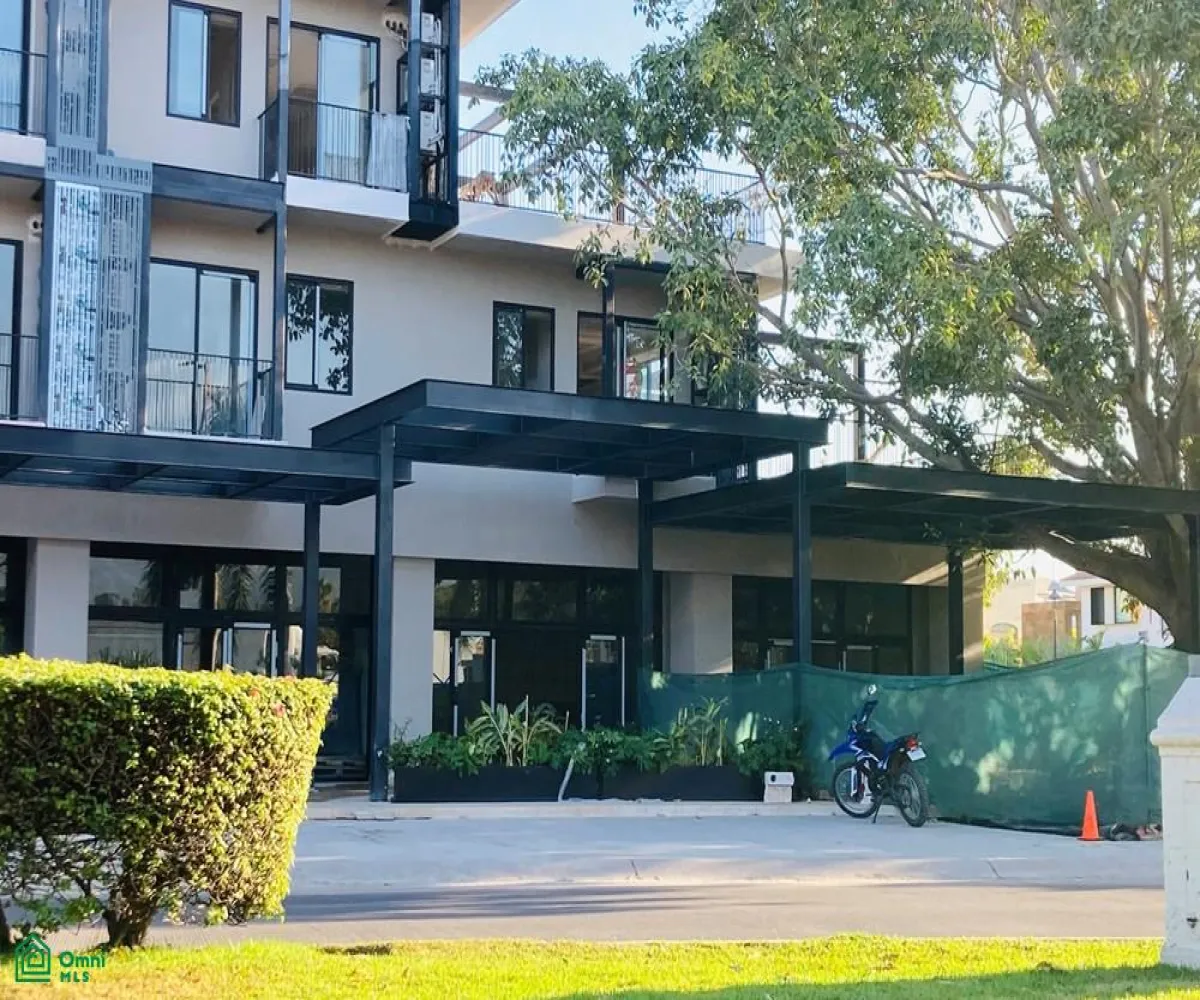Edificio En Renta,Fraccionamiento Residencial Fluvial Vallarta,Jesus Rodriguez Barba 124, Puerto Vallarta, Jalisco 48312,Jesus Rodriguez Barba,1,MX261087970