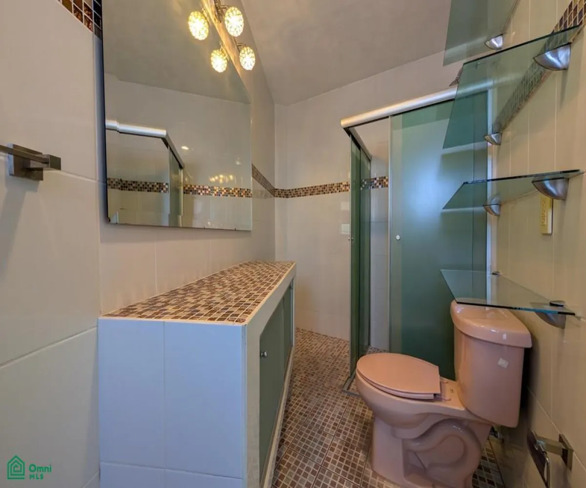 Casa En Venta,Jardines De Santa Isabel,De La Angostura 410 410, Guadalajara, Jalisco 44300, 4 Habitaciones,3 Baños,De La Angostura 410,2,MX261087992