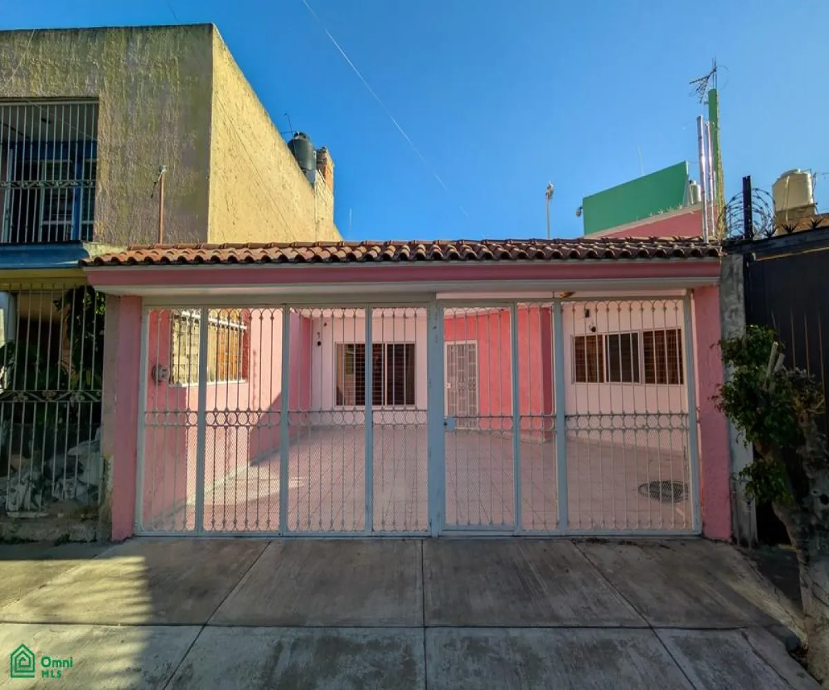 Casa En Venta,Jardines De Santa Isabel,De La Angostura 410 410, Guadalajara, Jalisco 44300, 4 Habitaciones,3 Baños,De La Angostura 410,2,MX261087992