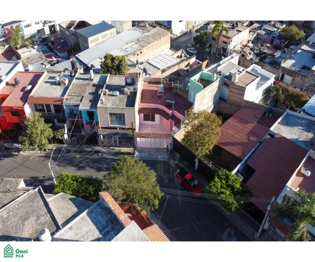 Casa En Venta,Jardines De Santa Isabel,De La Angostura 410 410, Guadalajara, Jalisco 44300, 4 Habitaciones,3 Baños,De La Angostura 410,2,MX261087992