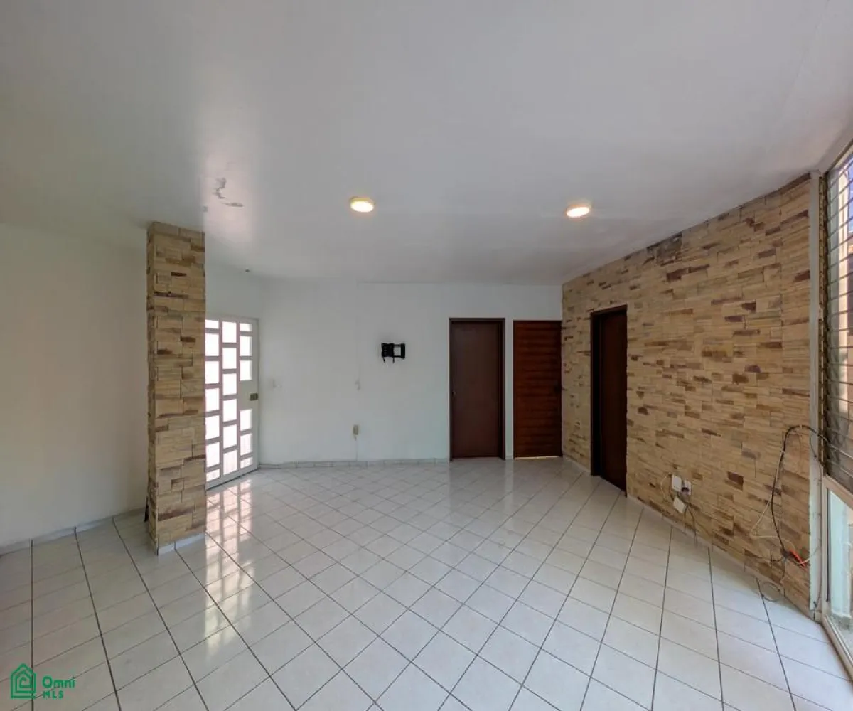 Casa En Venta,Jardines De Santa Isabel,De La Angostura 410 410, Guadalajara, Jalisco 44300, 4 Habitaciones,3 Baños,De La Angostura 410,2,MX261087992