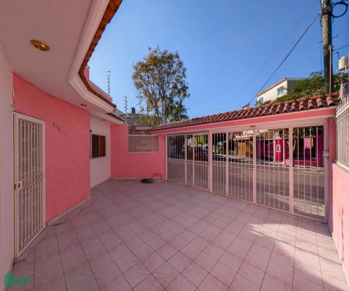 Casa En Venta,Jardines De Santa Isabel,De La Angostura 410 410, Guadalajara, Jalisco 44300, 4 Habitaciones,3 Baños,De La Angostura 410,2,MX261087992
