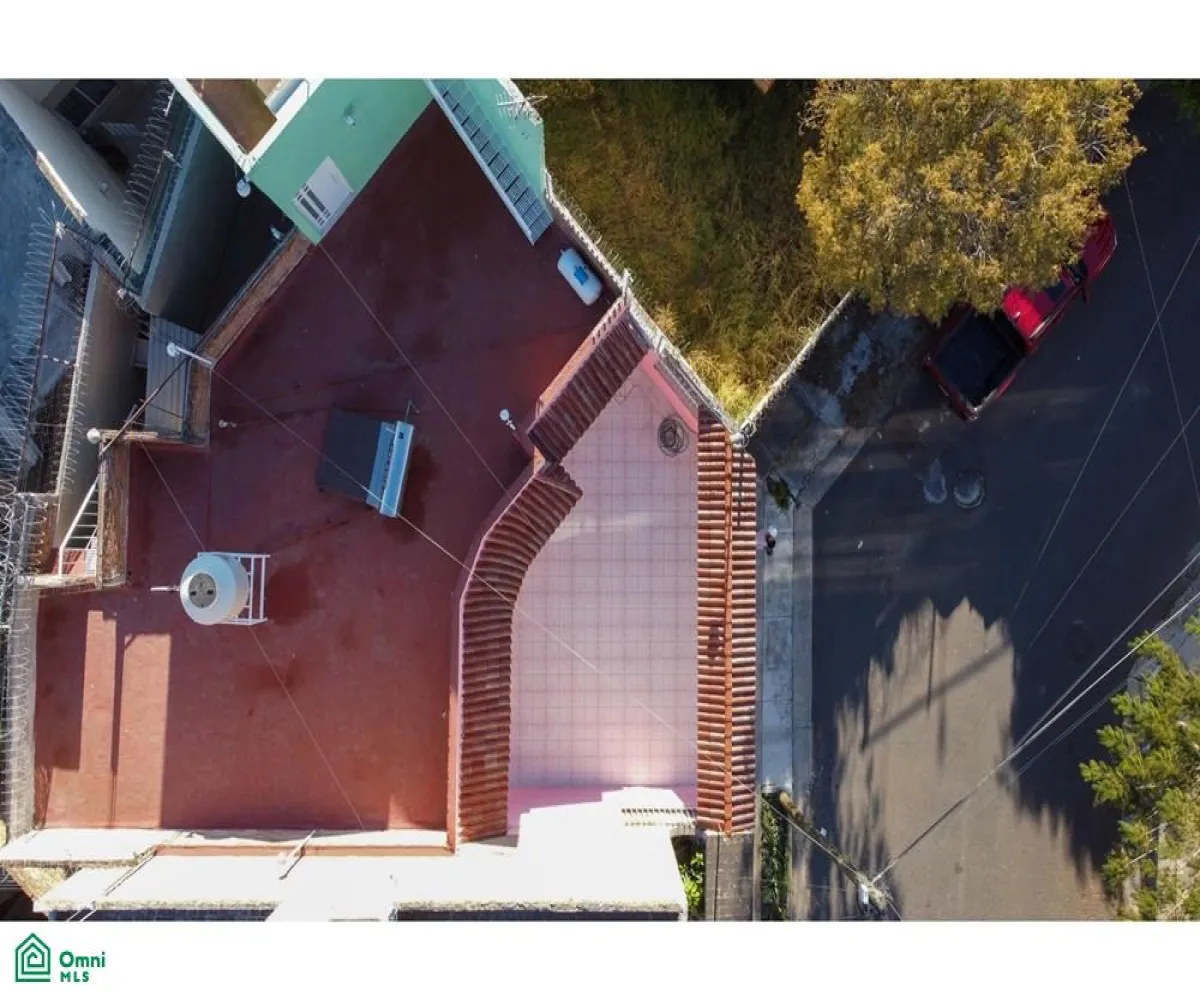 Casa En Venta,Jardines De Santa Isabel,De La Angostura 410 410, Guadalajara, Jalisco 44300, 4 Habitaciones,3 Baños,De La Angostura 410,2,MX261087992