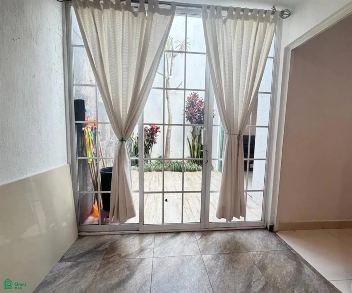 Casa En Venta,Rinconada San Isidro,RINCONADA DE LOS MEMBRILLOS 429, Zapopan, Jalisco 45182, 3 Habitaciones,3 Baños,RINCONADA DE LOS MEMBRILLOS,2,MX261088519