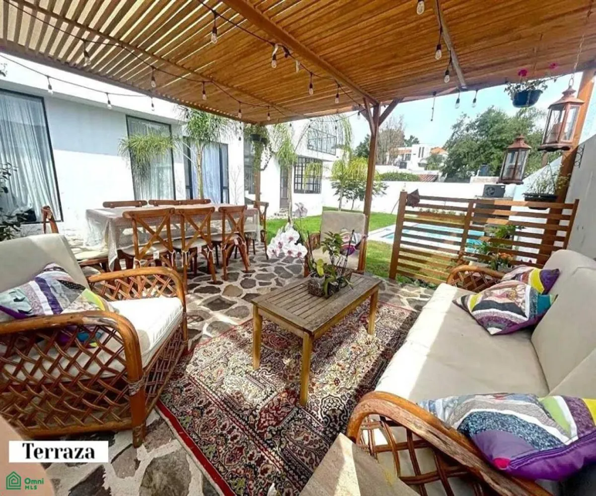 Casa En Venta,Tlajomulco Centro,Paseo De La Colina Norte(Lomas De Santa Anita) 58, Tlajomulco de Zuniga, Jalisco 45640, 4 Habitaciones,4 Baños,Paseo De La Colina Norte(Lomas De Santa Anita),2,MX261088522