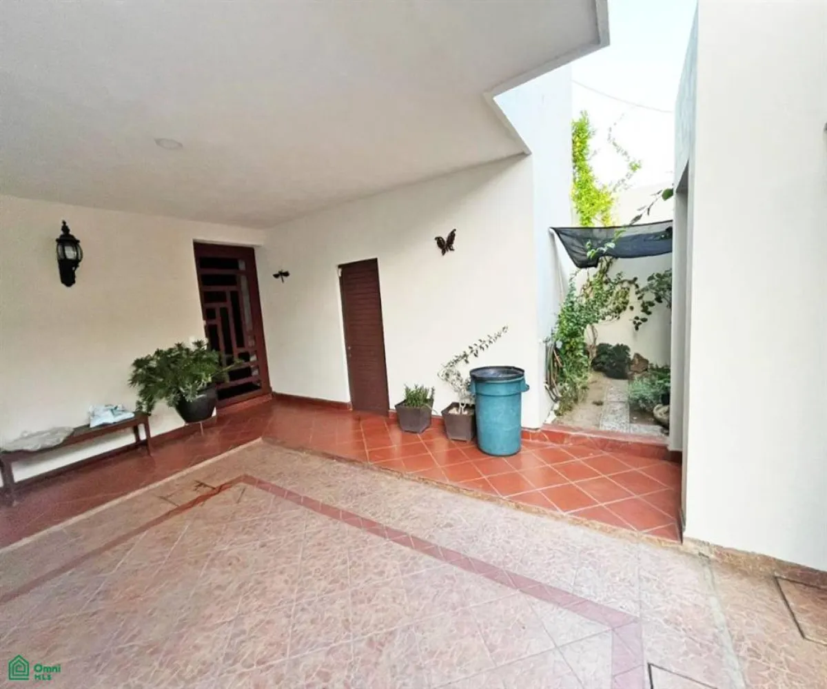 Casa En Venta,Juan Manuel Vallarta,Tauro 4098, Zapopan, Jalisco 45120, 3 Habitaciones,2 Baños,Tauro,2,MX261088867