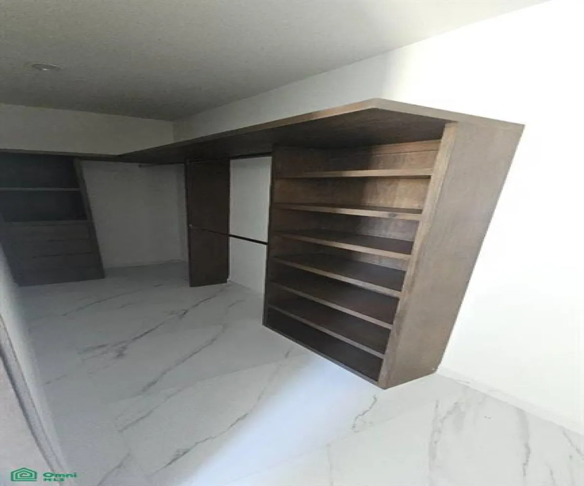 Casa En Venta,Altavista Residencial,Altavista Poniente 303, Int. C - 23, Vitana, Zapopan, Jalisco 45133, 4 Habitaciones,3 Baños,Altavista Poniente,3,MX261088919