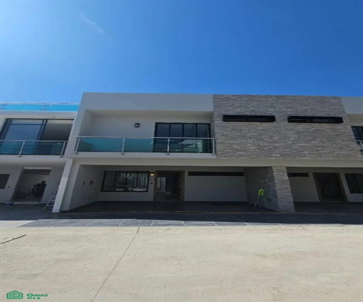 Casa En Venta,Real de Valdepeñas,Talavera Poniente 3363, Int. 45, Boreales 2, Zapopan, Jalisco 45130, 4 Habitaciones,3 Baños,Talavera Poniente,3,MX261088965