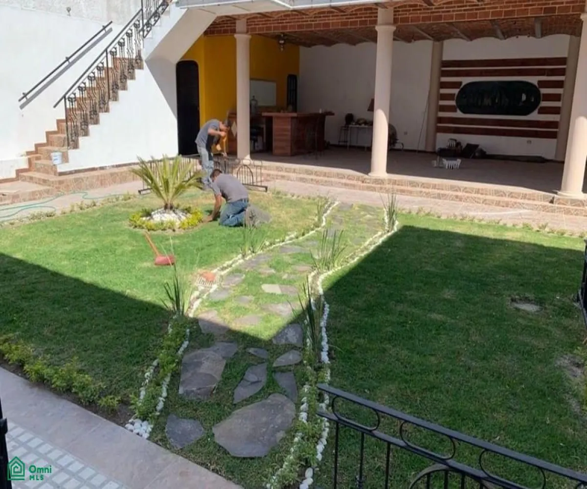 Casa En Venta,Fraccionamiento Chapala Haciendas,Pájaro del Fuero 34, Chapala, Jalisco 45907, 6 Habitaciones,5 Baños,Pájaro del Fuero,2,MX261089291