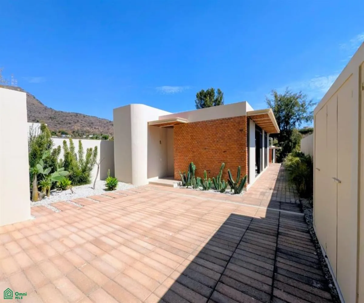 Casa En Venta,Chapala Haciendas,CODORNICES 120, Chapala, Jalisco 45907, 2 Habitaciones,2 Baños,CODORNICES,1,MX261089570