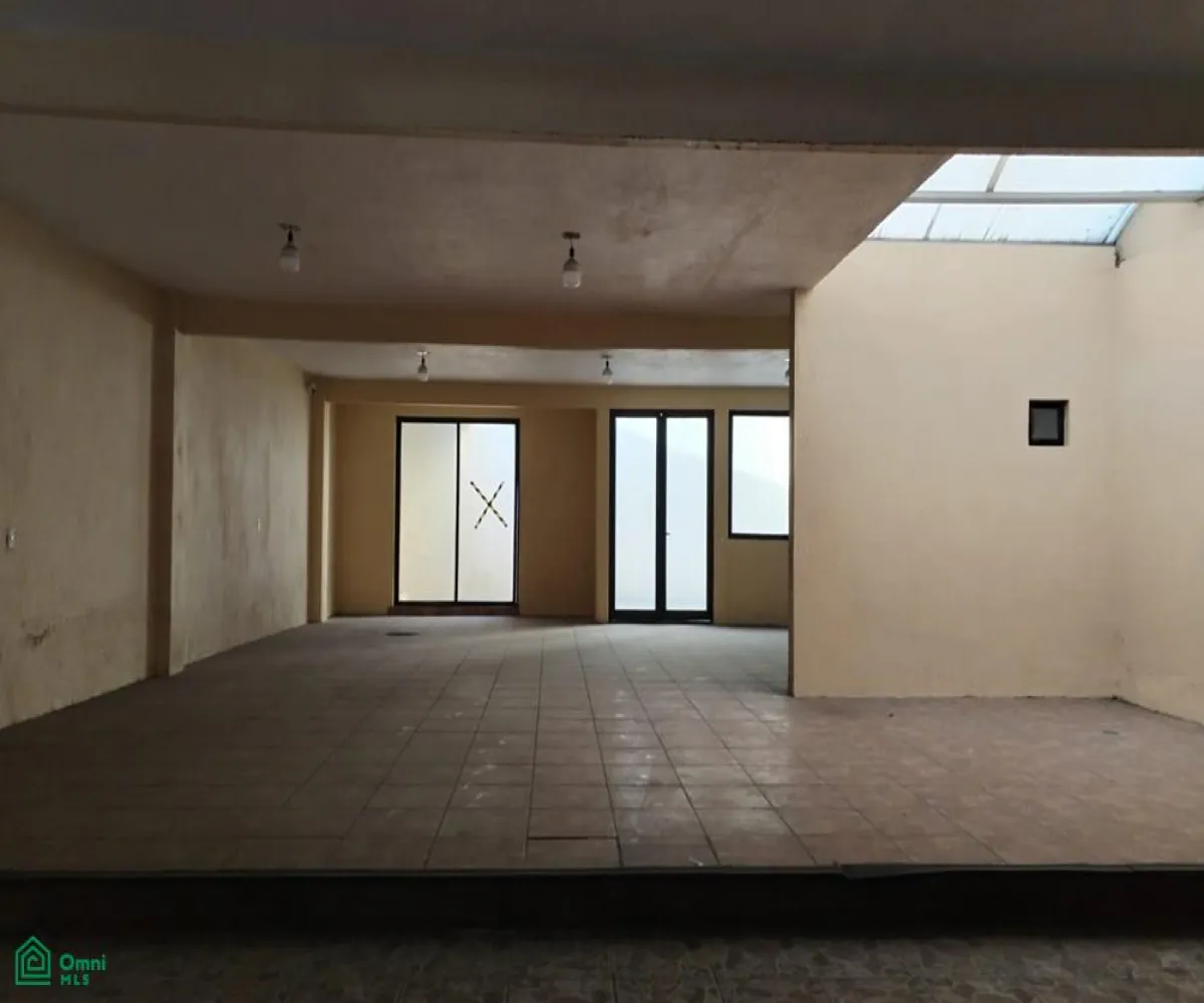 Local En Renta,Barrio Mexicaltzingo,José Guadalupe Montenegro 1183, Guadalajara, Jalisco 44180,José Guadalupe Montenegro,1,MX261089936