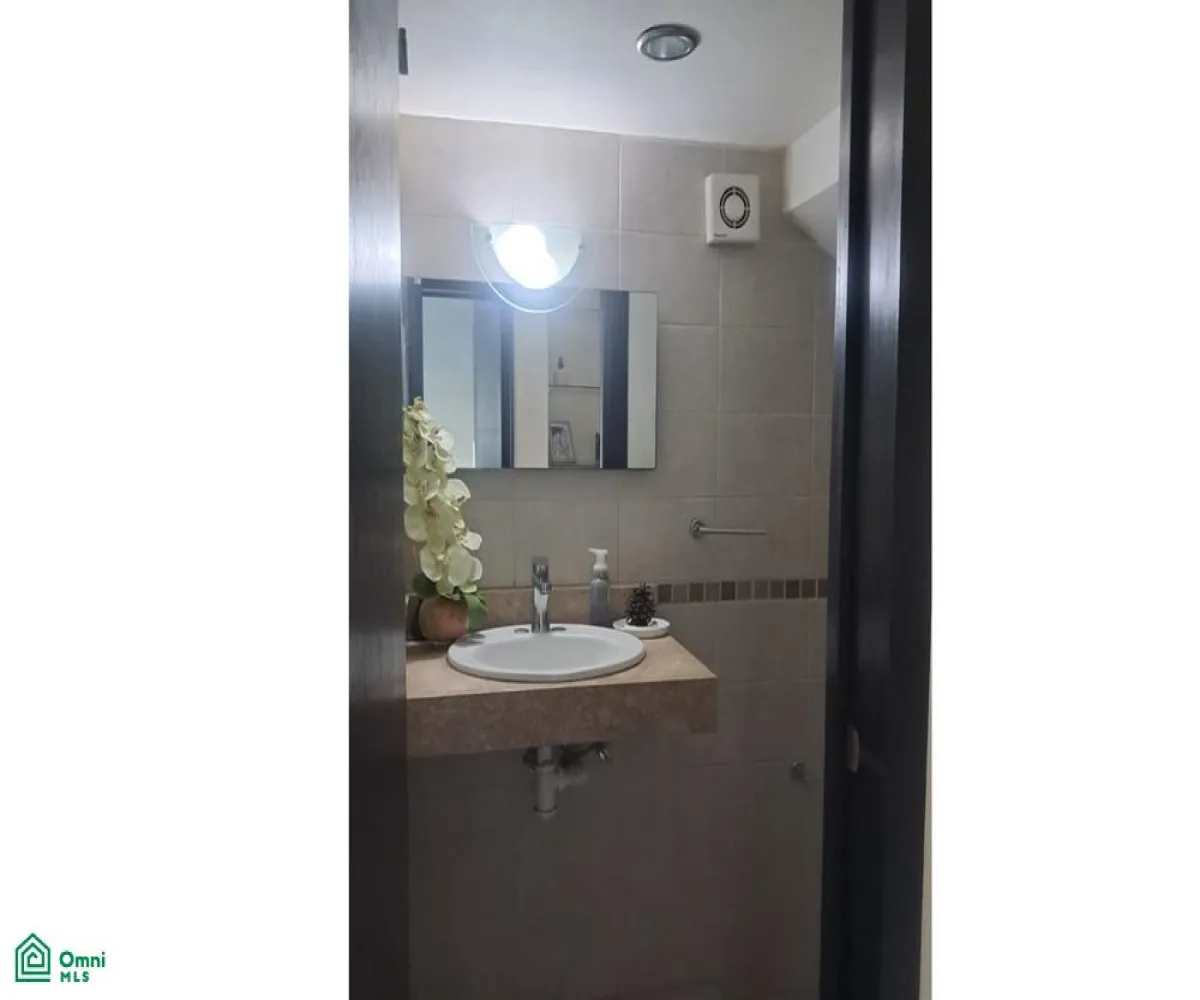 Casa En Venta,Fraccionamiento Valle Imperial,jardines de aranjuez 155, Zapopan, Jalisco 45134, 5 Habitaciones,3 Baños,jardines de aranjuez,2,MX261090310