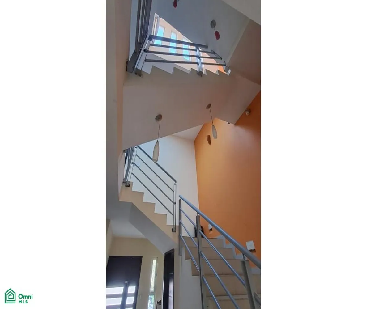 Casa En Venta,Fraccionamiento Valle Imperial,jardines de aranjuez 155, Zapopan, Jalisco 45134, 5 Habitaciones,3 Baños,jardines de aranjuez,2,MX261090310