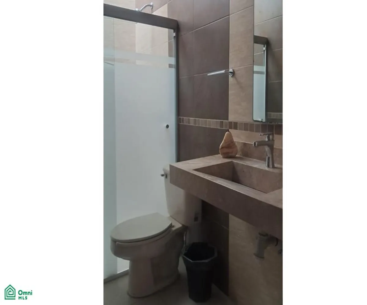 Casa En Venta,Fraccionamiento Valle Imperial,jardines de aranjuez 155, Zapopan, Jalisco 45134, 5 Habitaciones,3 Baños,jardines de aranjuez,2,MX261090310